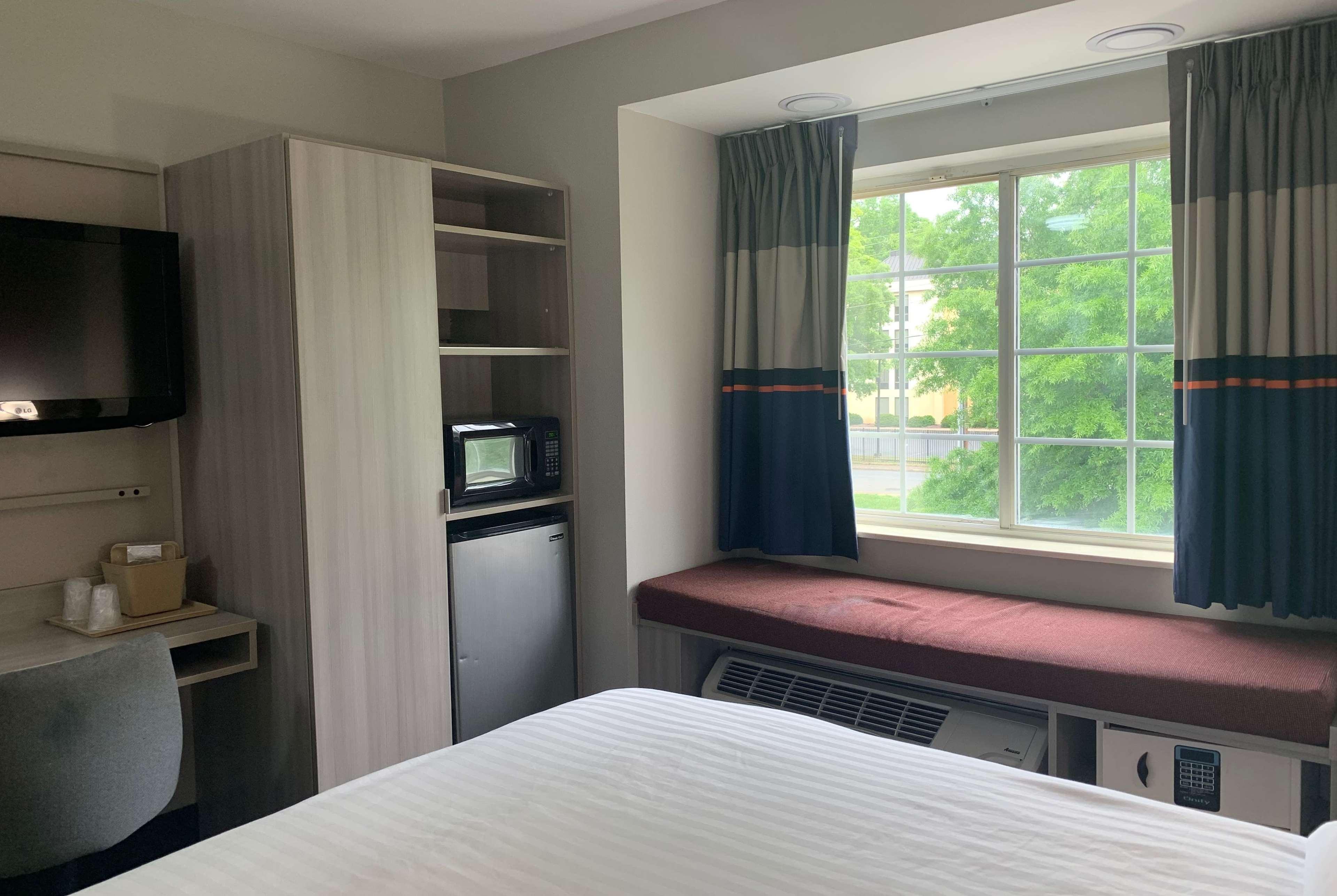 Microtel Inn By Wyndham Charlotte Airport Dış mekan fotoğraf