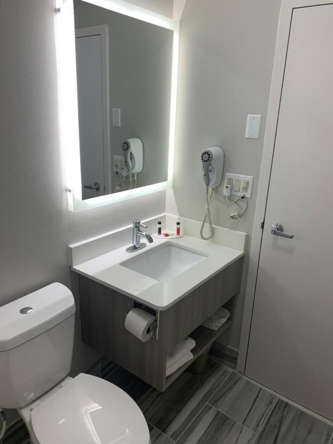Microtel Inn By Wyndham Charlotte Airport Dış mekan fotoğraf