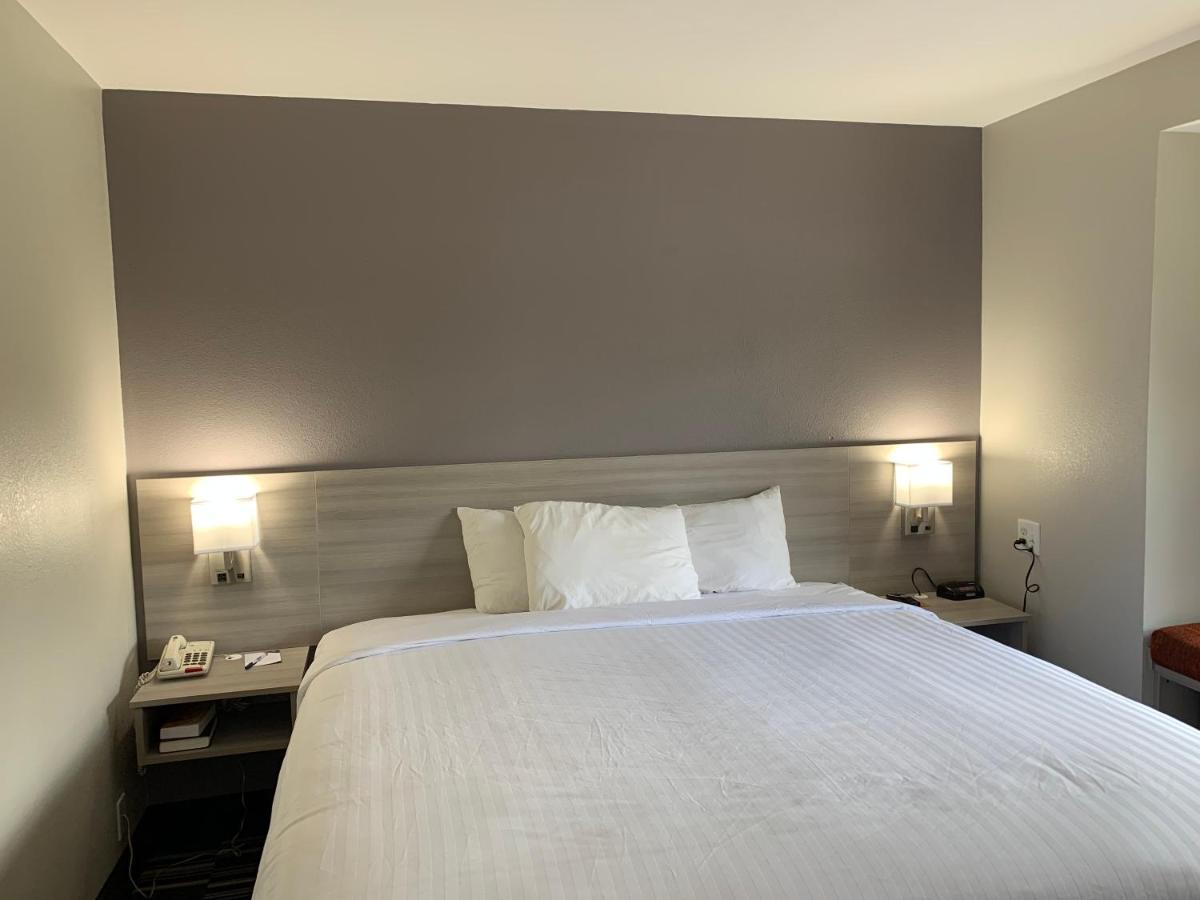 Microtel Inn By Wyndham Charlotte Airport Dış mekan fotoğraf